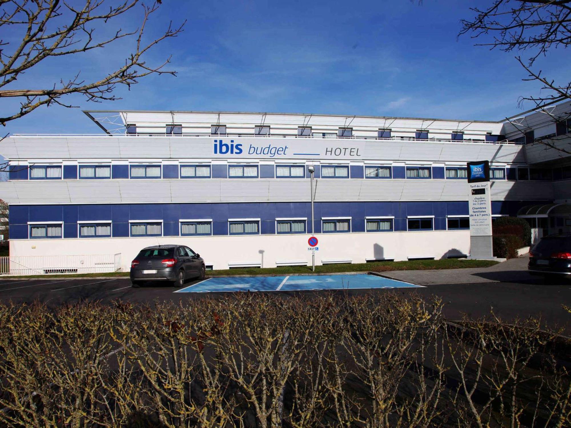Ibis Budget Site Du Futuroscope Chasseneuil-du-Poitou Exteriör bild